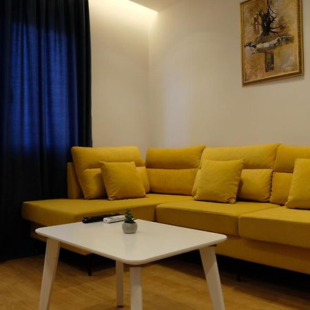 2E Center Apartment Tirana Kültér fotó