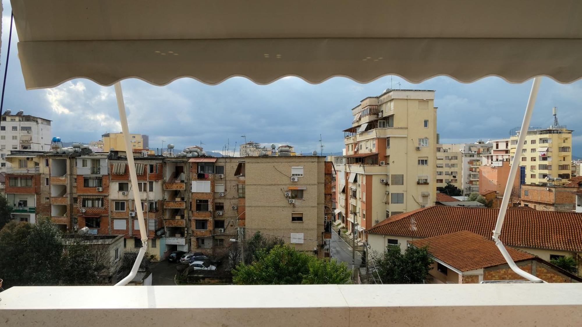 2E Center Apartment Tirana Kültér fotó