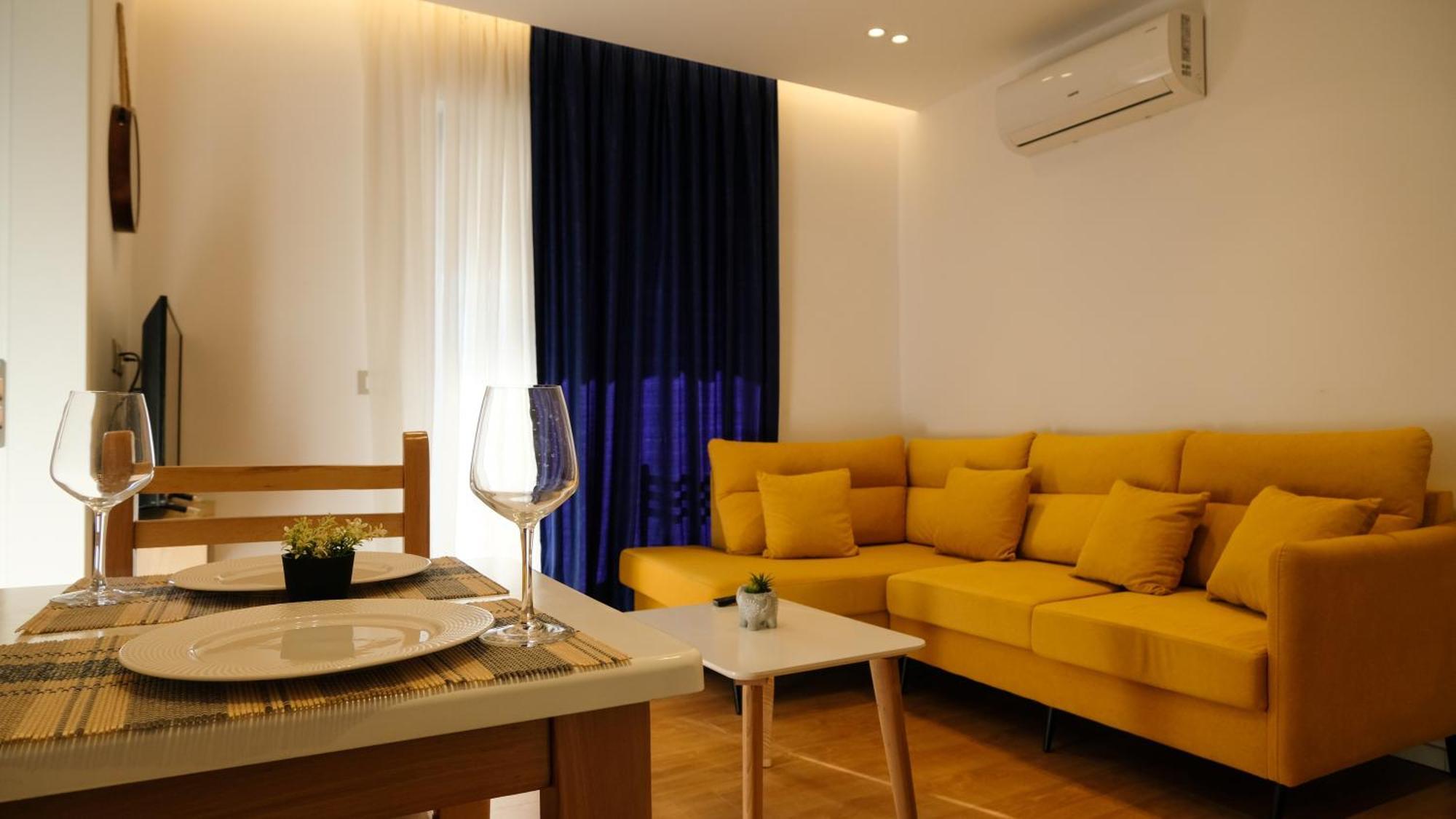 2E Center Apartment Tirana Kültér fotó